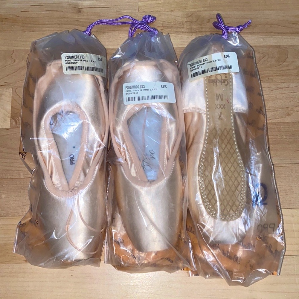 **NWT** 3 Pairs GRISHKO PRO 7XXX Pointe Shoes